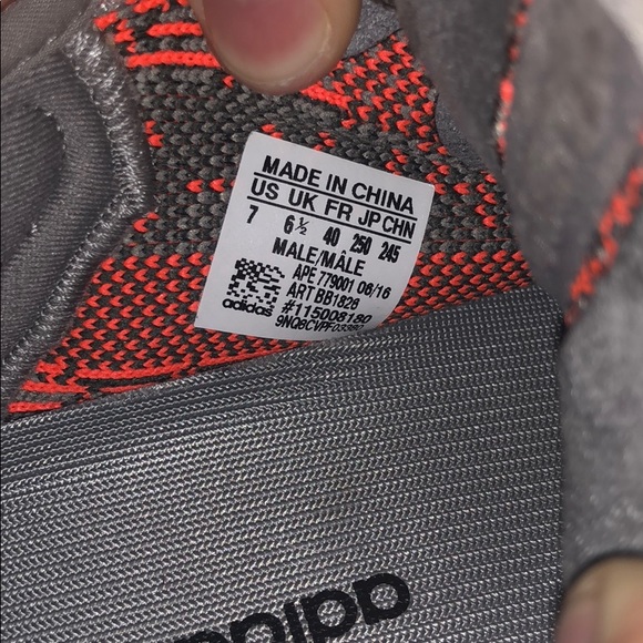 Adidas Yeezy Boost 350 - Picture 8 of 8